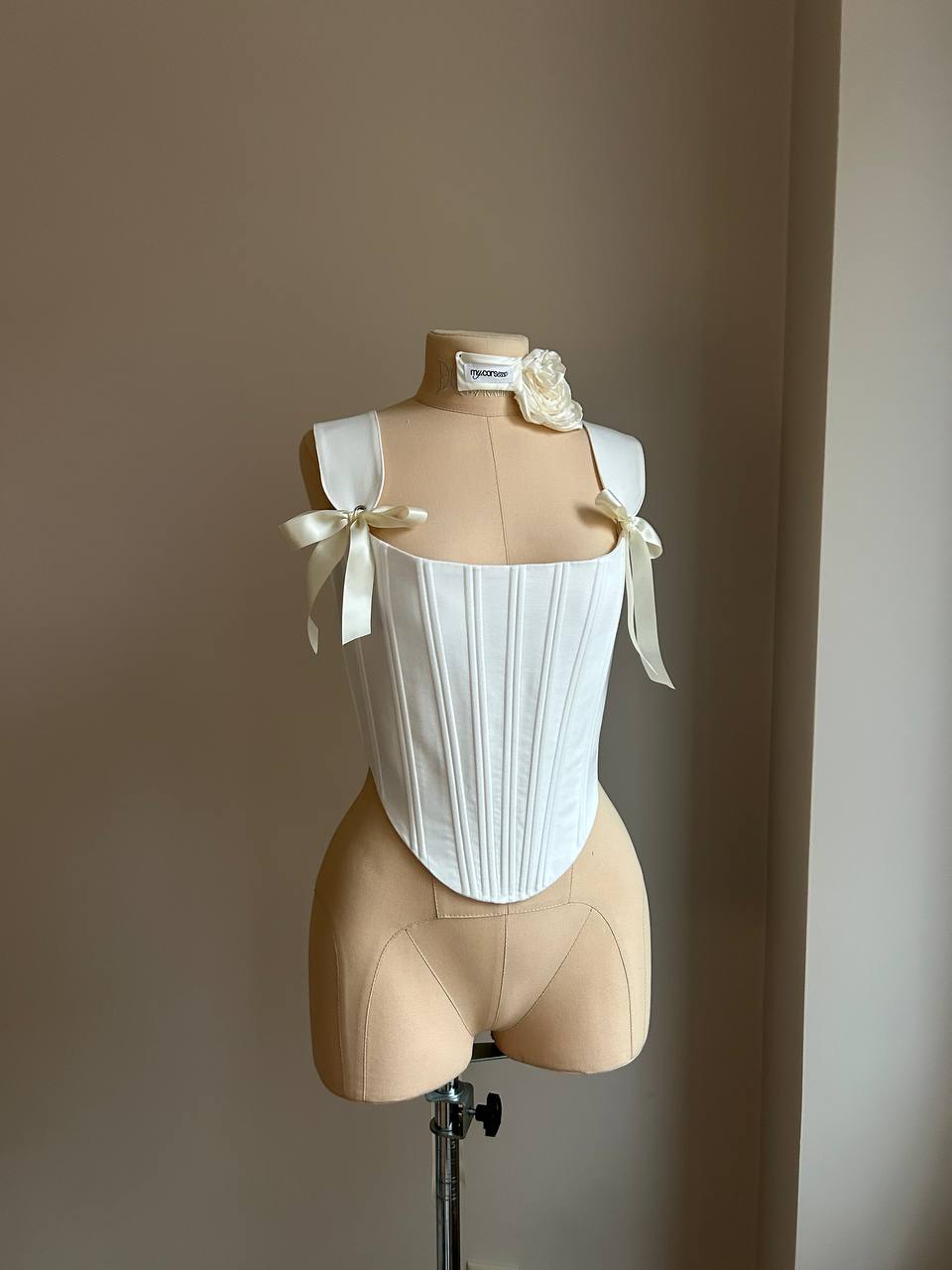 Корсет "Simple" молочный