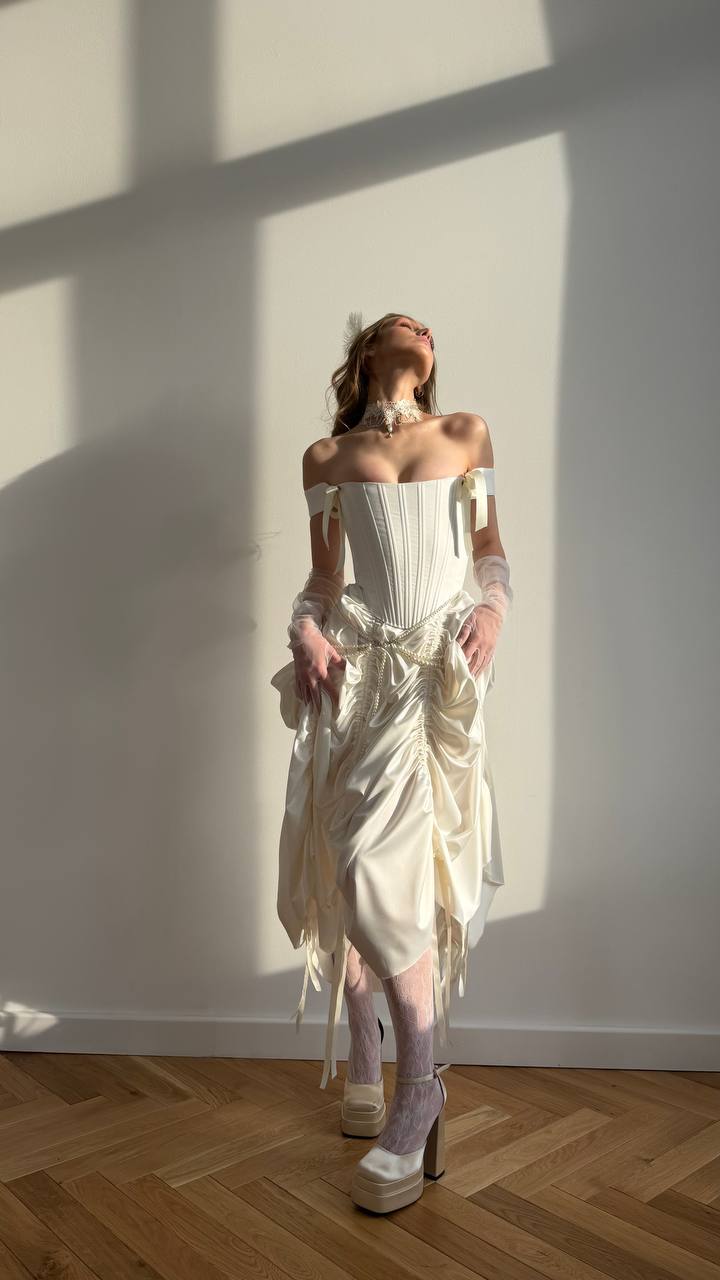 Корсет "Simple" молочный